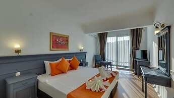 Ladonia Hotels Leo Beach Resort