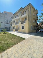 Luna Apartments
