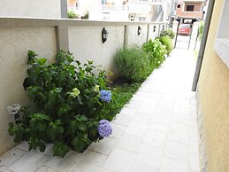 Luna Apartments