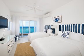 Blue-sky penthouse