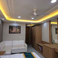 Shri Sadhana Inn