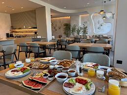 Muze Hotel