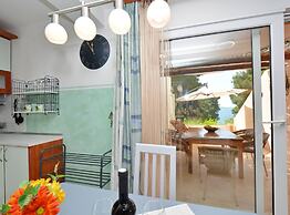 Seafront Apartments Deveron
