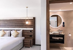 CA Sand Dune Hotel