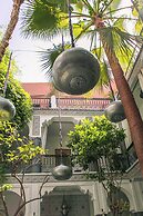 Riad O'Zeen