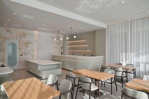 Asters Hotel