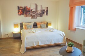Peaceful Couples' Getaway