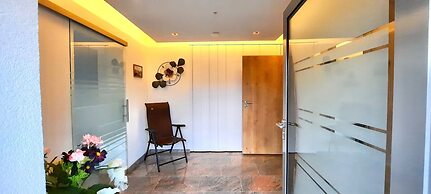 Peaceful Couples' Getaway