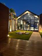 cottage chalet