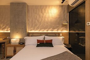 Landmark Hotel