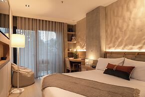 Landmark Hotel