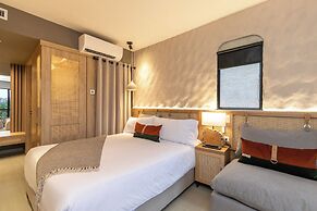 Landmark Hotel