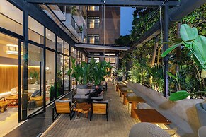 Landmark Hotel