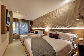 Landmark Hotel