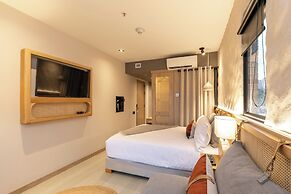 Landmark Hotel