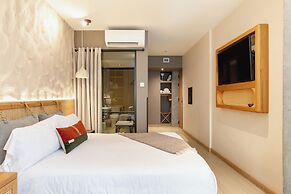 Landmark Hotel