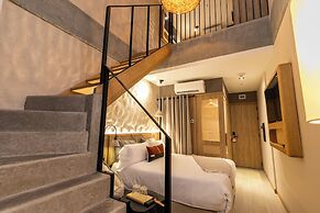 Landmark Hotel