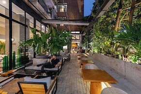 Landmark Hotel