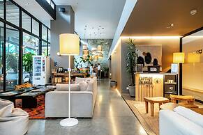 Landmark Hotel