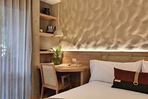 Landmark Hotel