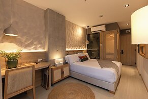 Landmark Hotel