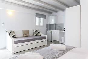 Eleven Keys Mykonos Suites