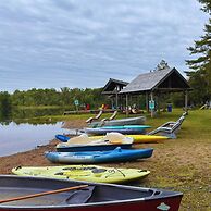 Lakefront Hideaway Resort