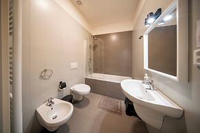 1 Bed Flat - Sleeps 5 - Parking - Wifi