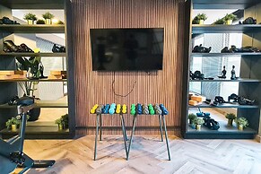 Mackenna Spot by Andes+