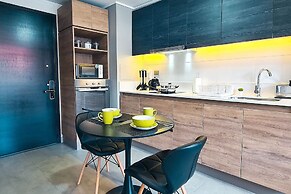 Mackenna Spot by Andes+