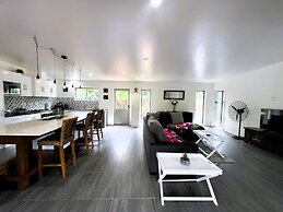 Ake Ake House