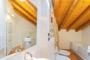Antiche Mura by Rent all Como