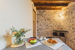 Antiche Mura by Rent all Como