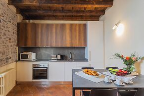 Antiche Mura by Rent all Como
