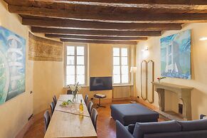 Antiche Mura by Rent all Como