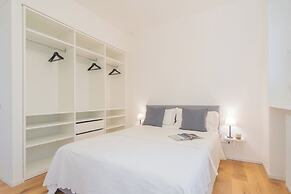 A Step From the Lake Apartment by Rent all Como