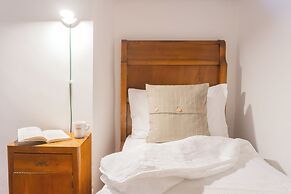 Emily's Holiday House - Authentic Lake Como by Rent all Como