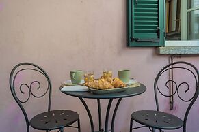 Emily's Holiday House - Authentic Lake Como by Rent all Como
