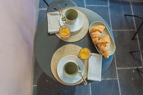 Emily's Holiday House - Authentic Lake Como by Rent all Como