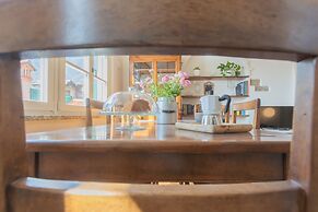 Emily's Holiday House - Authentic Lake Como by Rent all Como