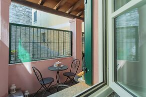 Emily's Holiday House - Authentic Lake Como by Rent all Como