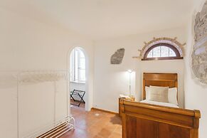 Emily's Holiday House - Authentic Lake Como by Rent all Como