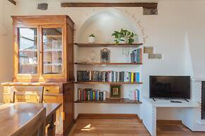 Emily's Holiday House - Authentic Lake Como by Rent all Como