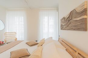 Enchanted Como Lake - City Apartment by Rent all Como