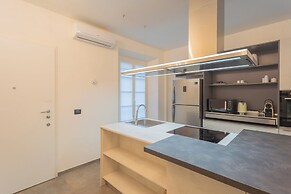 Enchanted Como Lake - City Apartment by Rent all Como