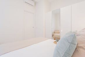 Enchanted Como Lake - City Apartment 2 by Rent all Como