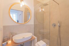 Enchanted Como Lake - City Apartment 2 by Rent all Como