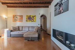 Front Lake Apartment With Private Funicular by Rent all Como