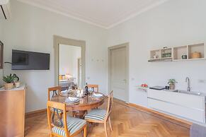 Garibaldi's Balcony by Rent all Como