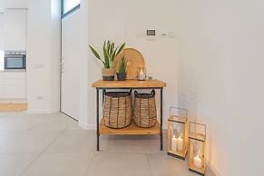 Salvia & Ginepro Apartments by Rent all Como